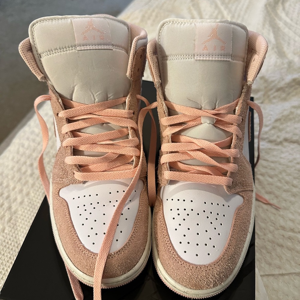 Air Jordan 1 Mid Se white/ legend pink-sail